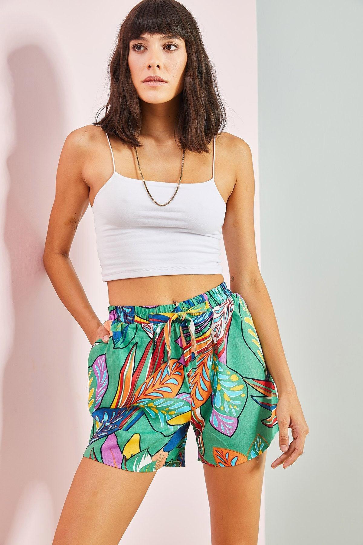 Green Elastic Waist Pocketed Shorts, , large image number 3