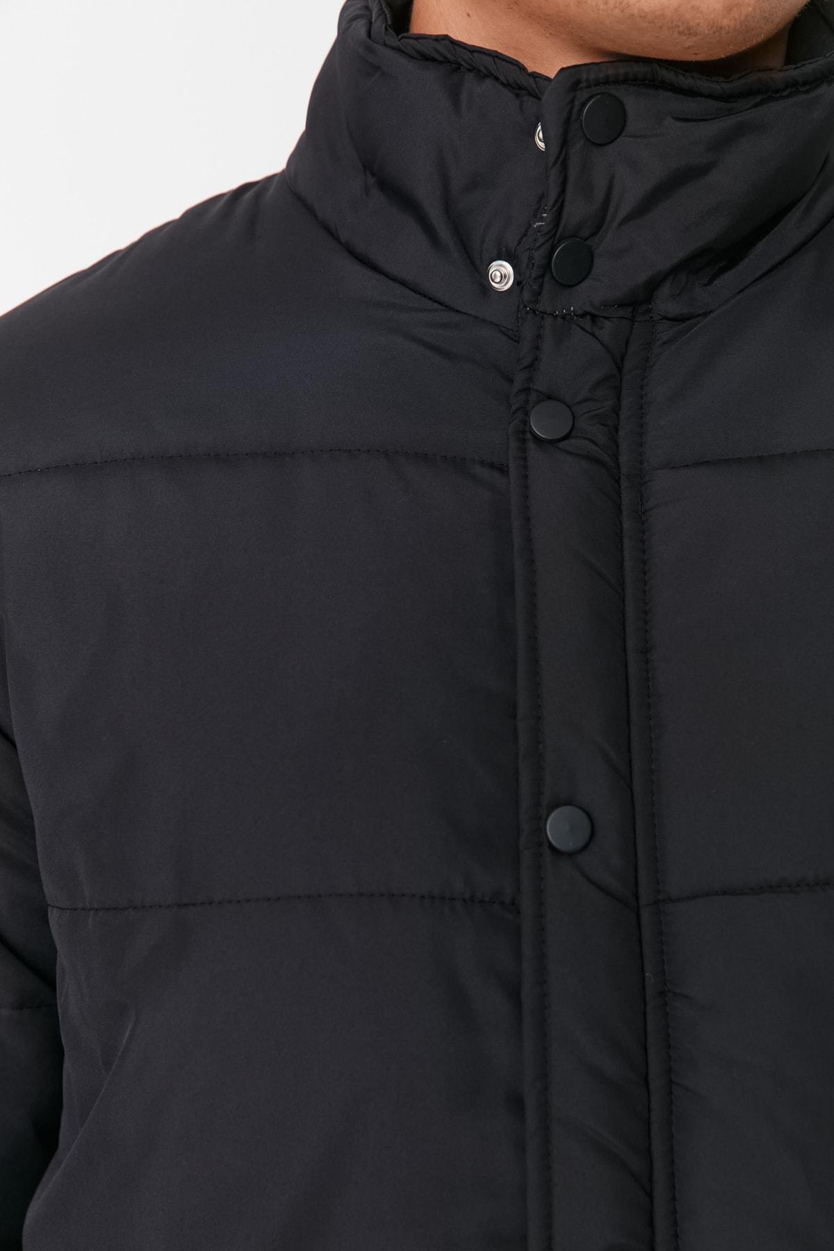 Black Puffer Jacket, , large image number 4