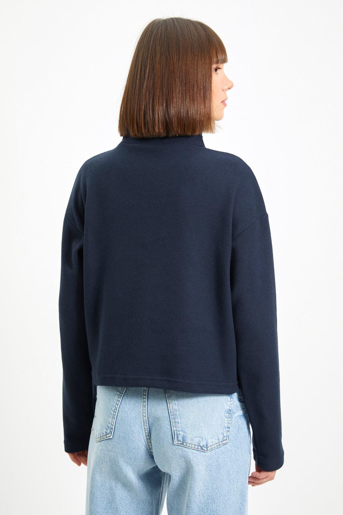 Navy Off-Shoulder Sweatshirt, , large image number 7