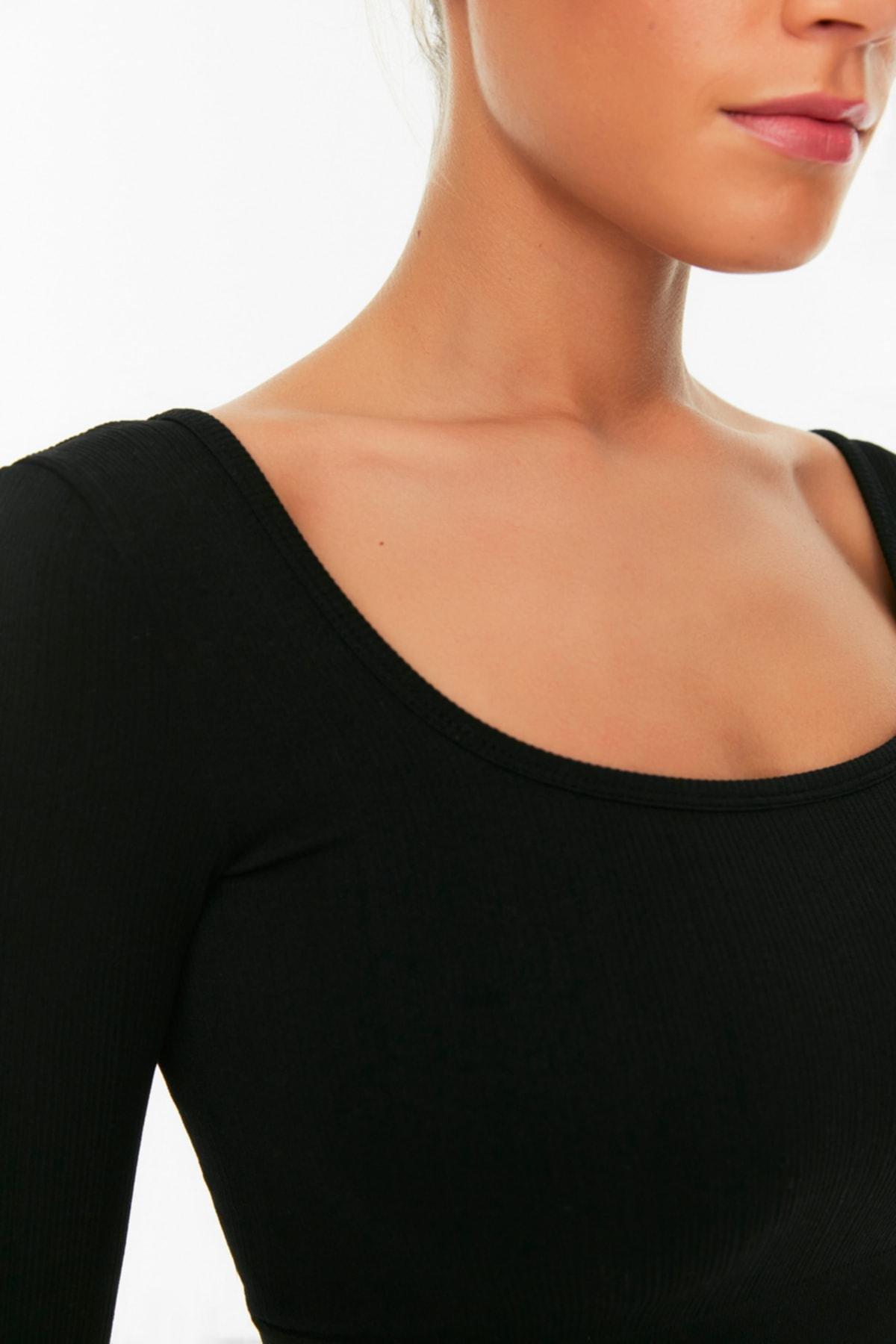 Black Fitted Blouse, , large image number 3