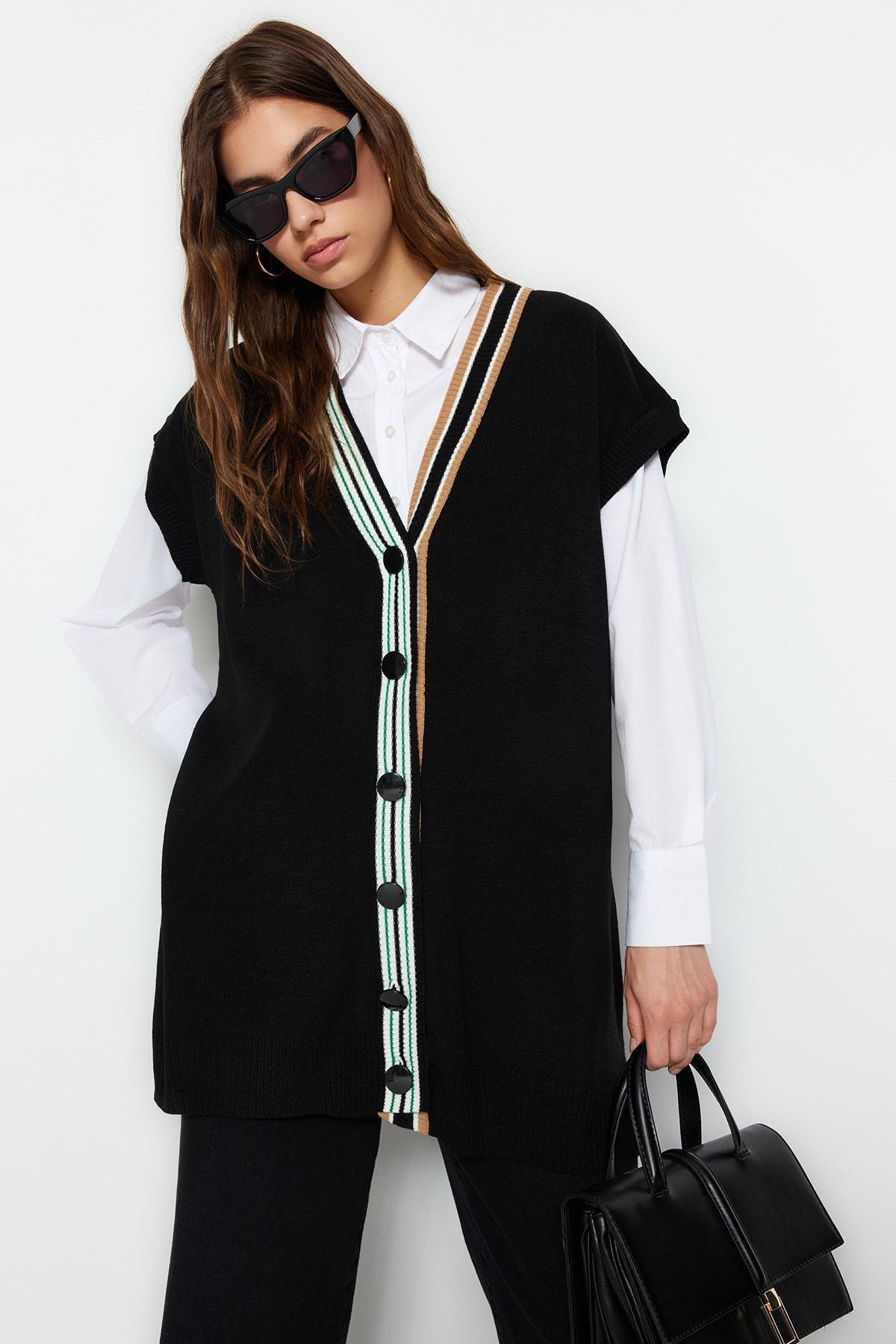 Black V-Neck Relaxed Sweater, , large image number 0