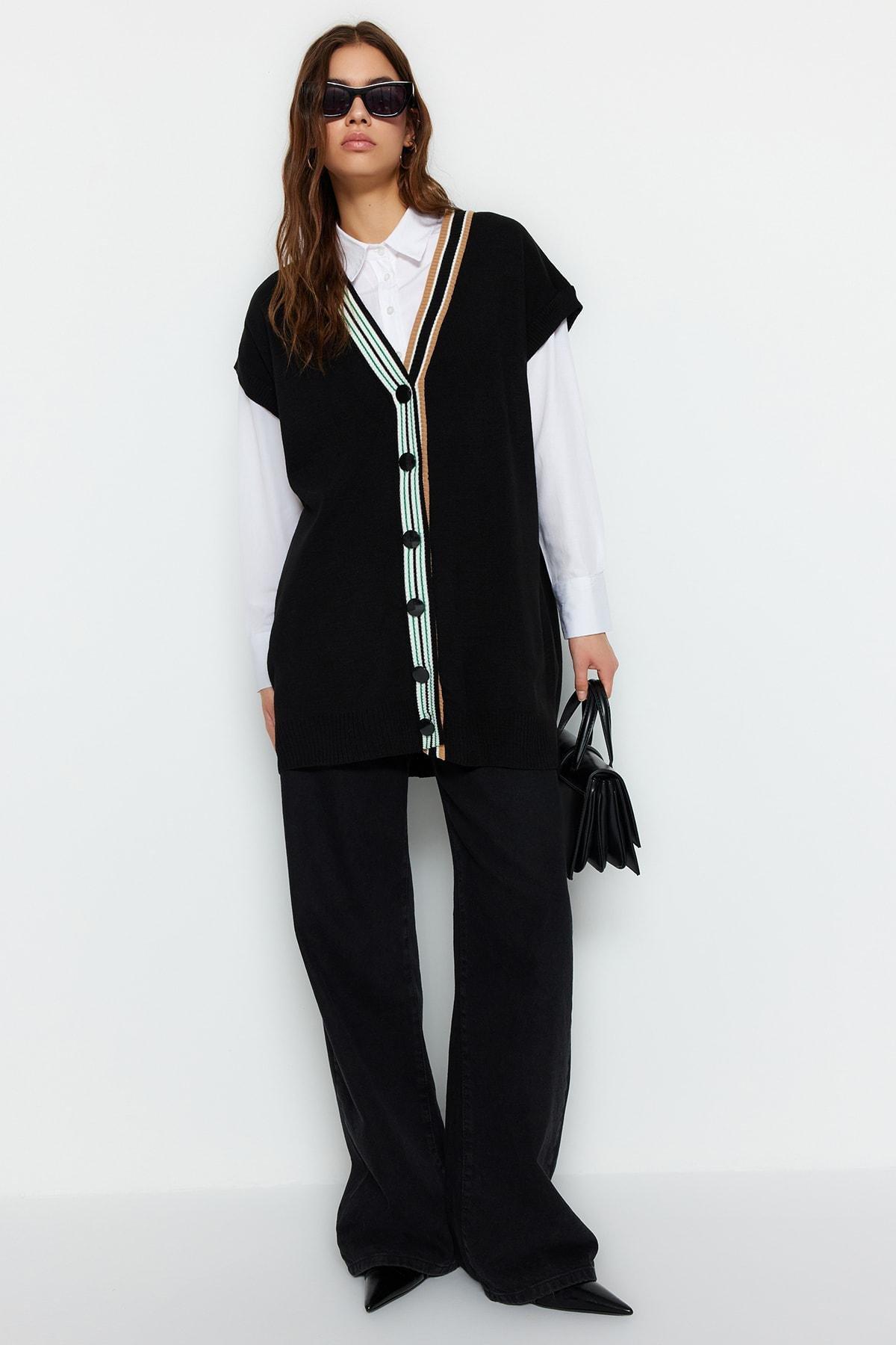 Black V-Neck Relaxed Sweater, , large image number 1