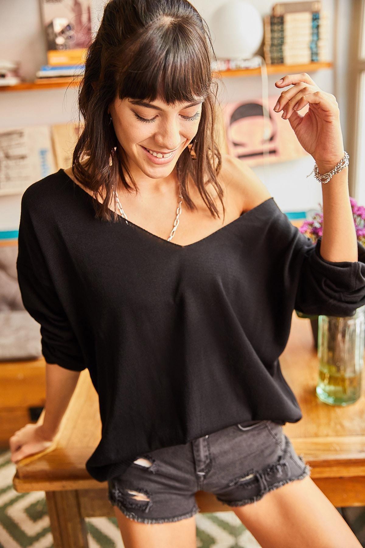 Black Boat Neck Oversize Blouse, BLACK, large image number 2
