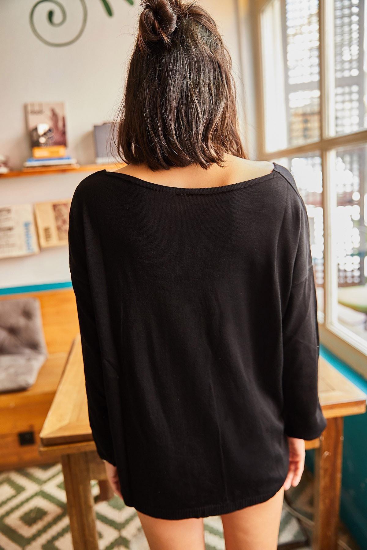 Black Boat Neck Oversize Blouse, BLACK, large image number 5