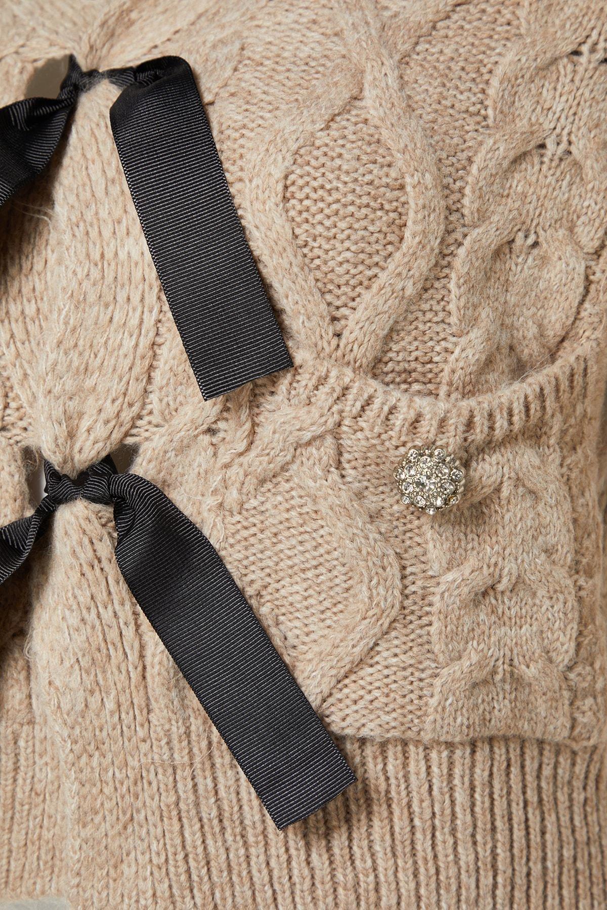 Beige V-Neck Sweater, , large image number 6