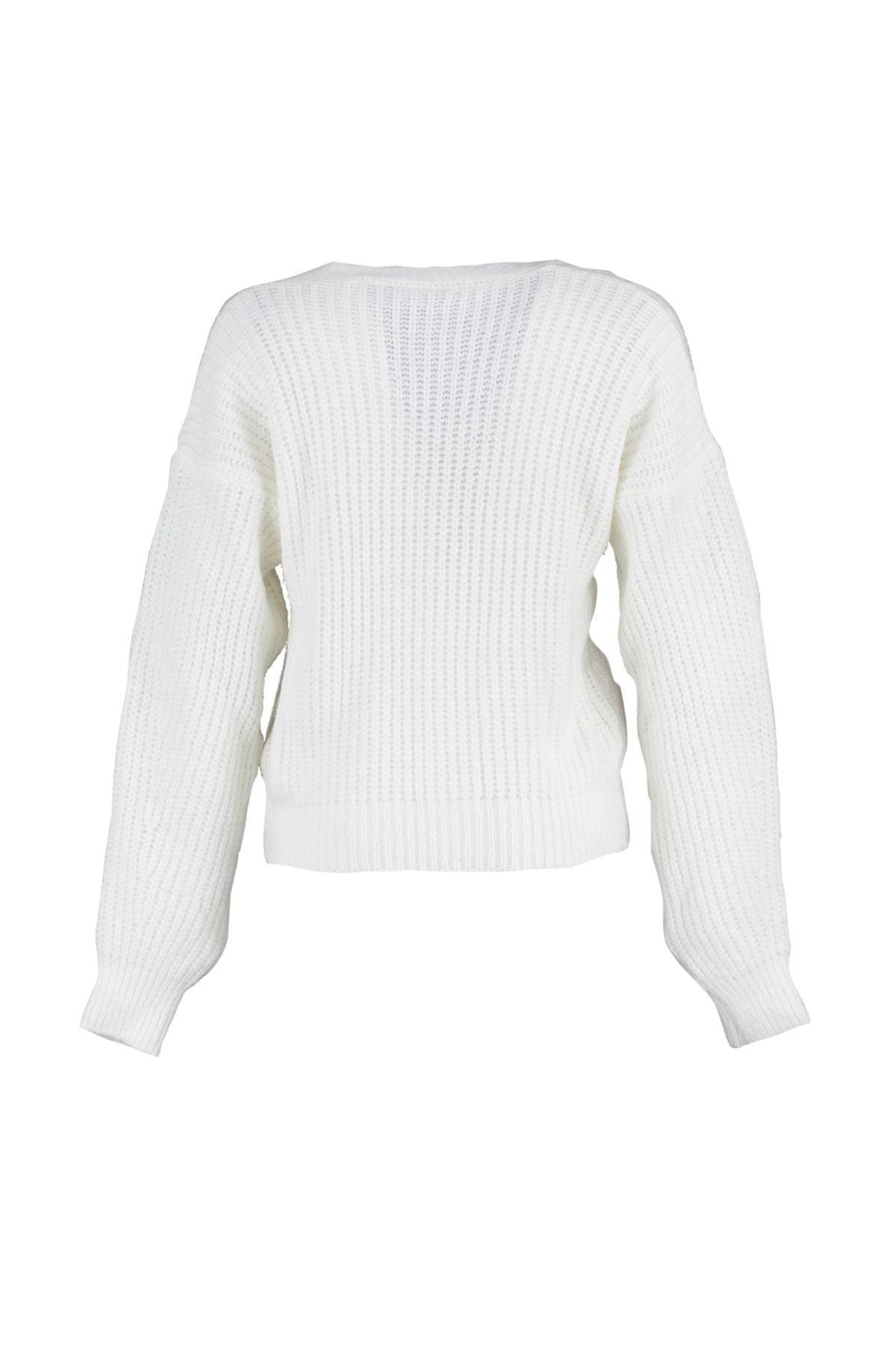 White V-Neck Sweater, , large image number 8