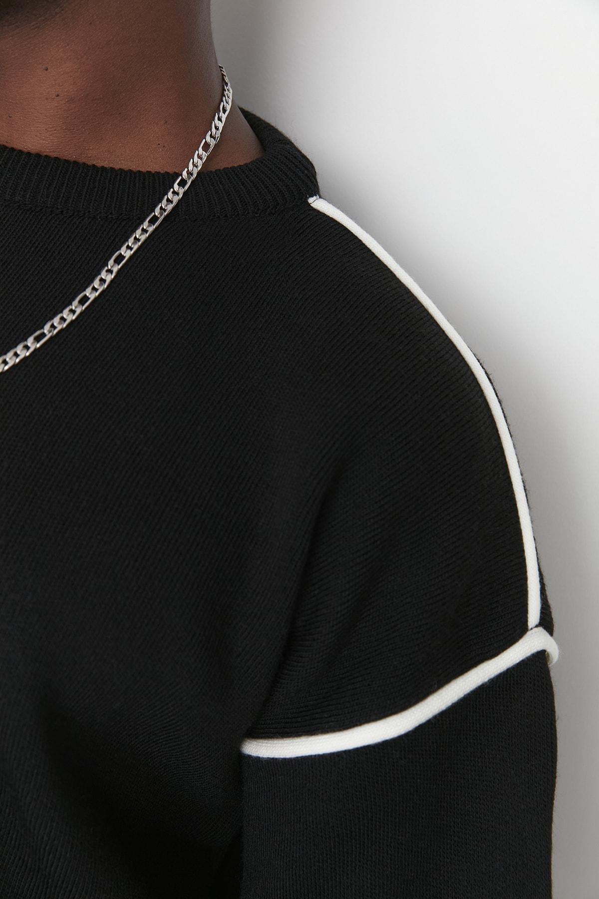 Black Oversize Crew Neck Sweater, Black, large image number 3