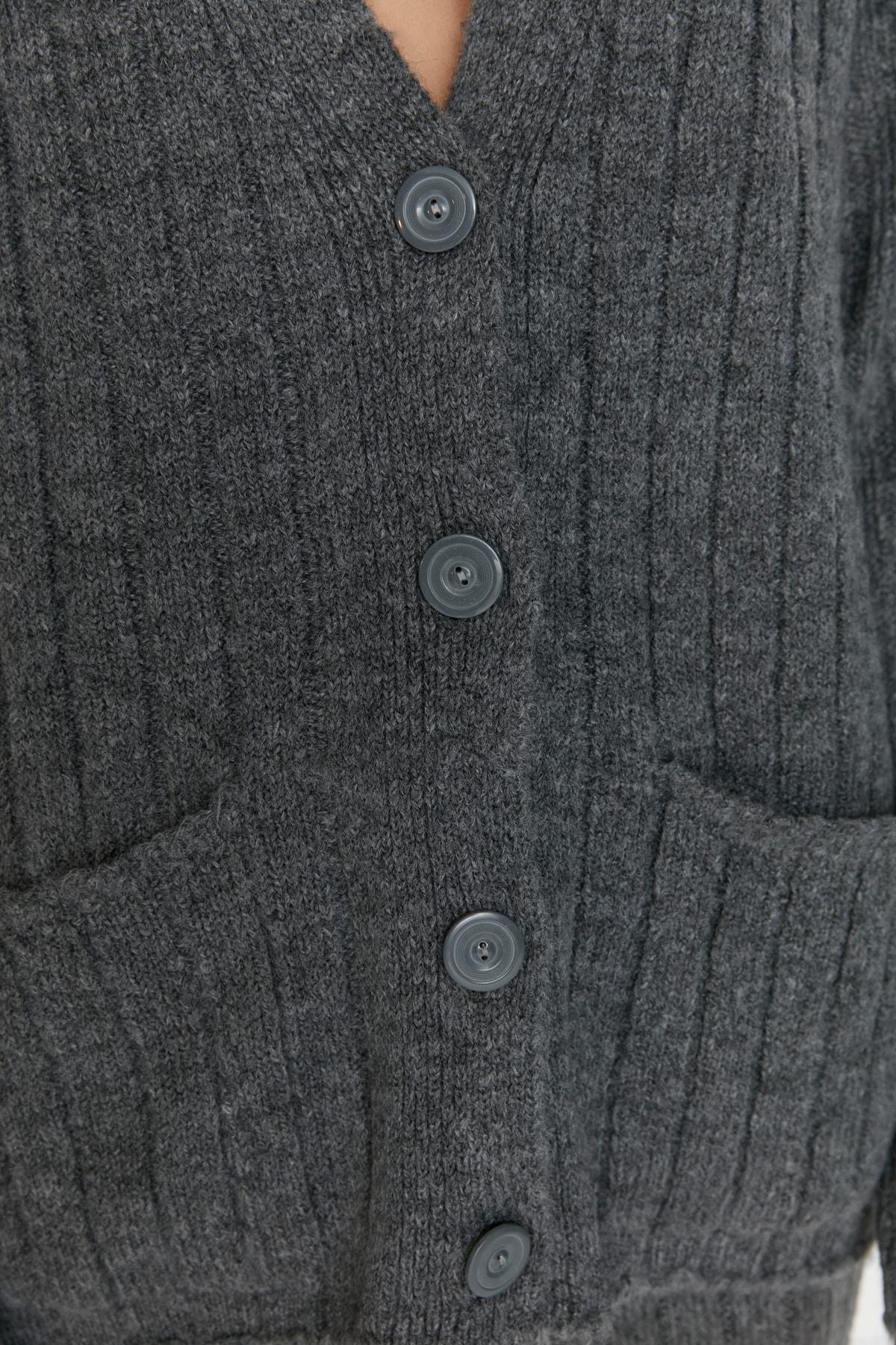 Gray Off-Shoulder Co-Ord Set, , large image number 3