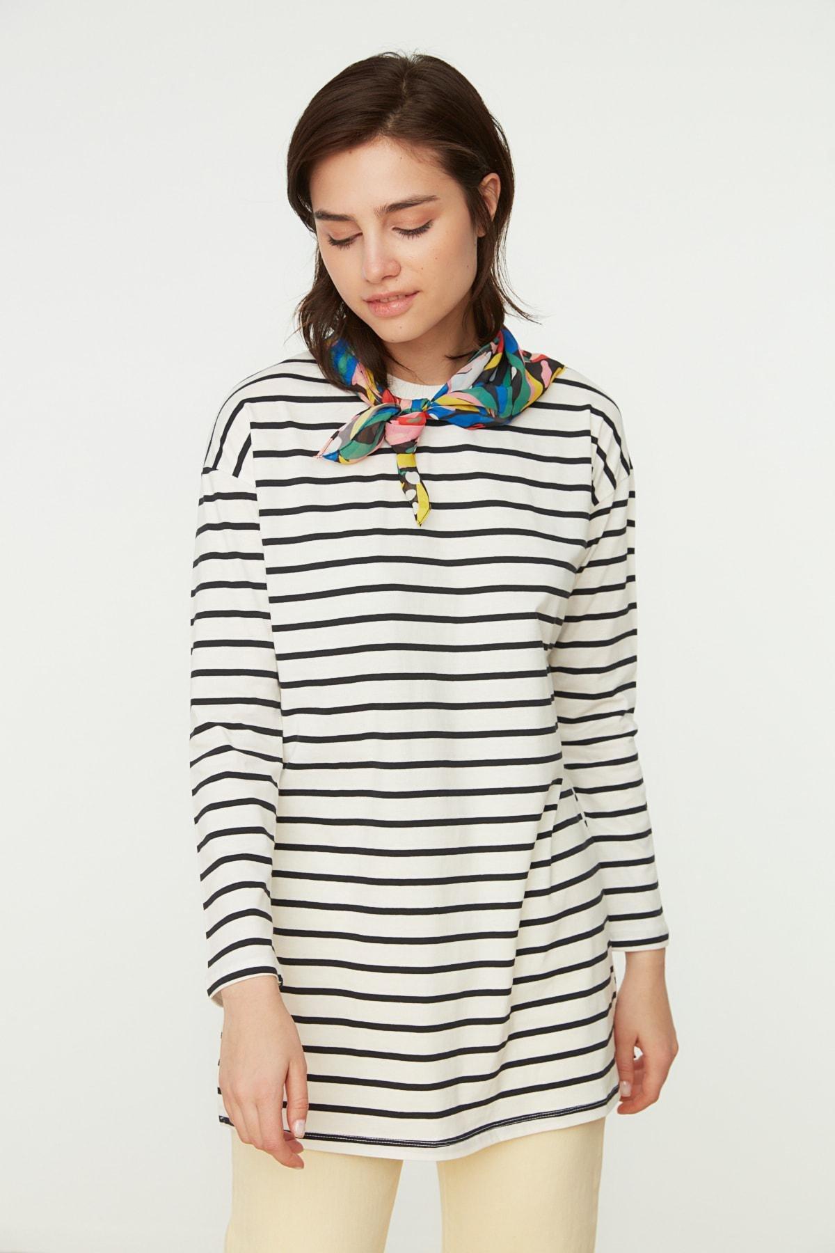 Black Crew Neck Tunic, , large image number 0