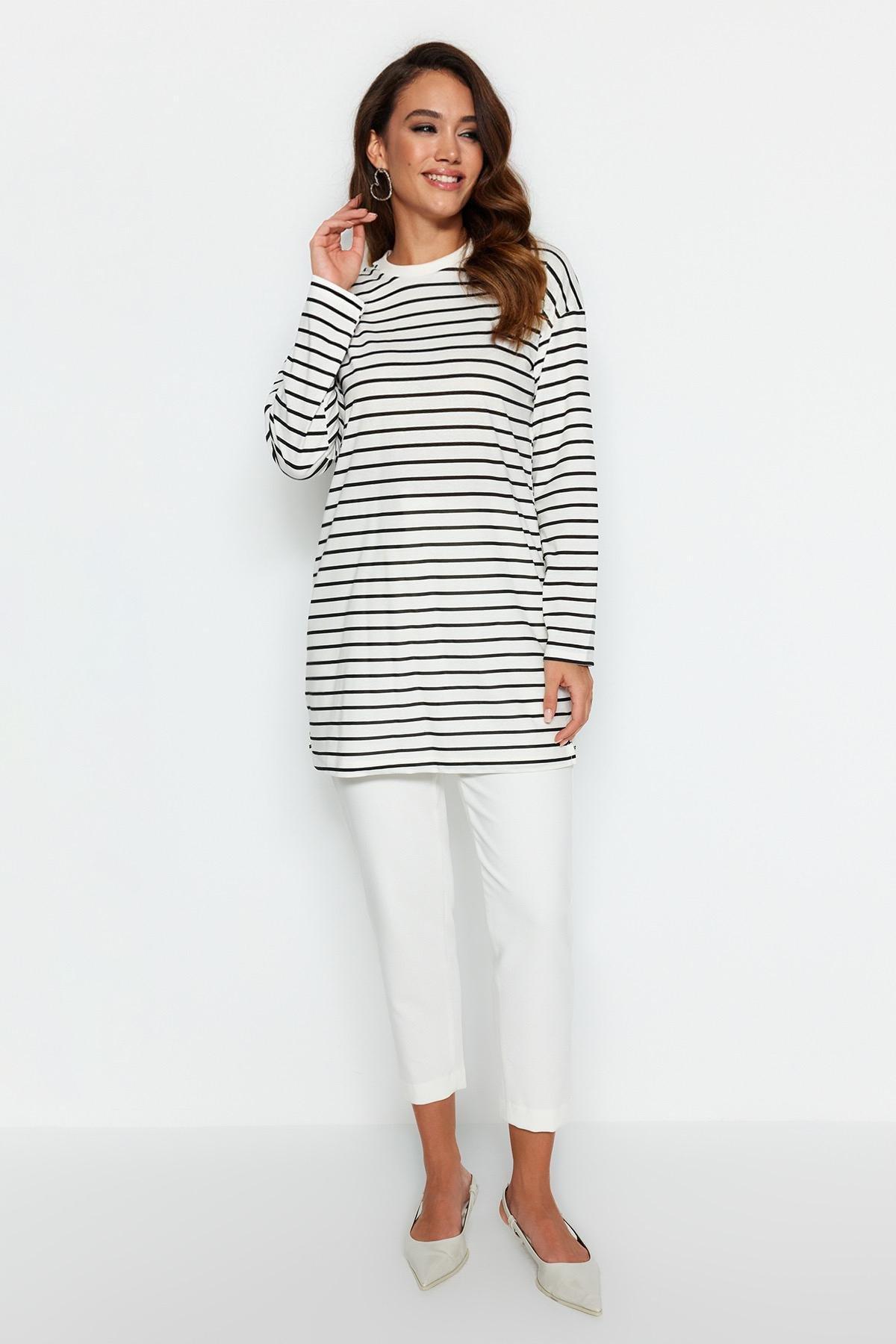 Black Crew Neck Tunic, , large image number 2