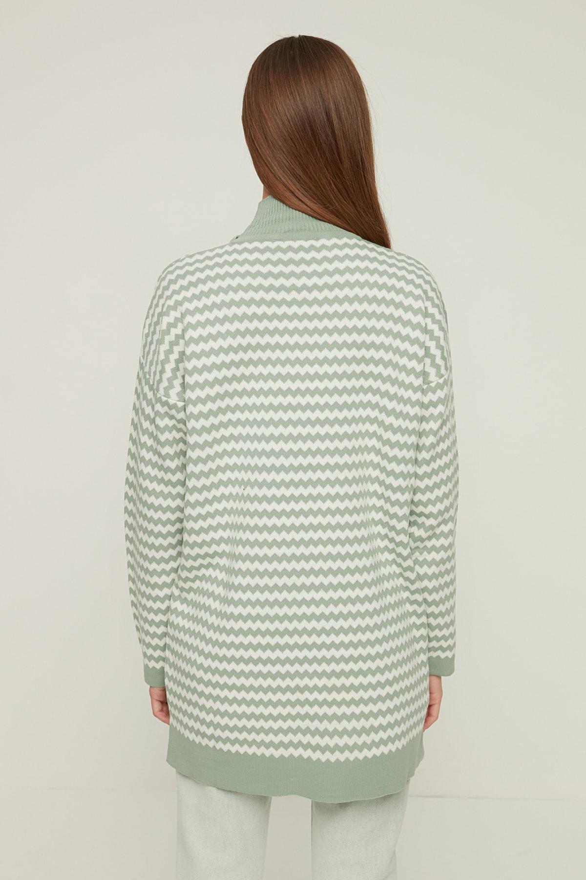 Green Relaxed Sweater, , large image number 4
