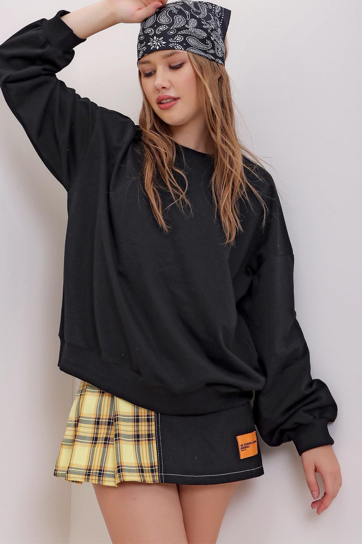 Alacati - Black Crew Neck Oversize Sweatshirt