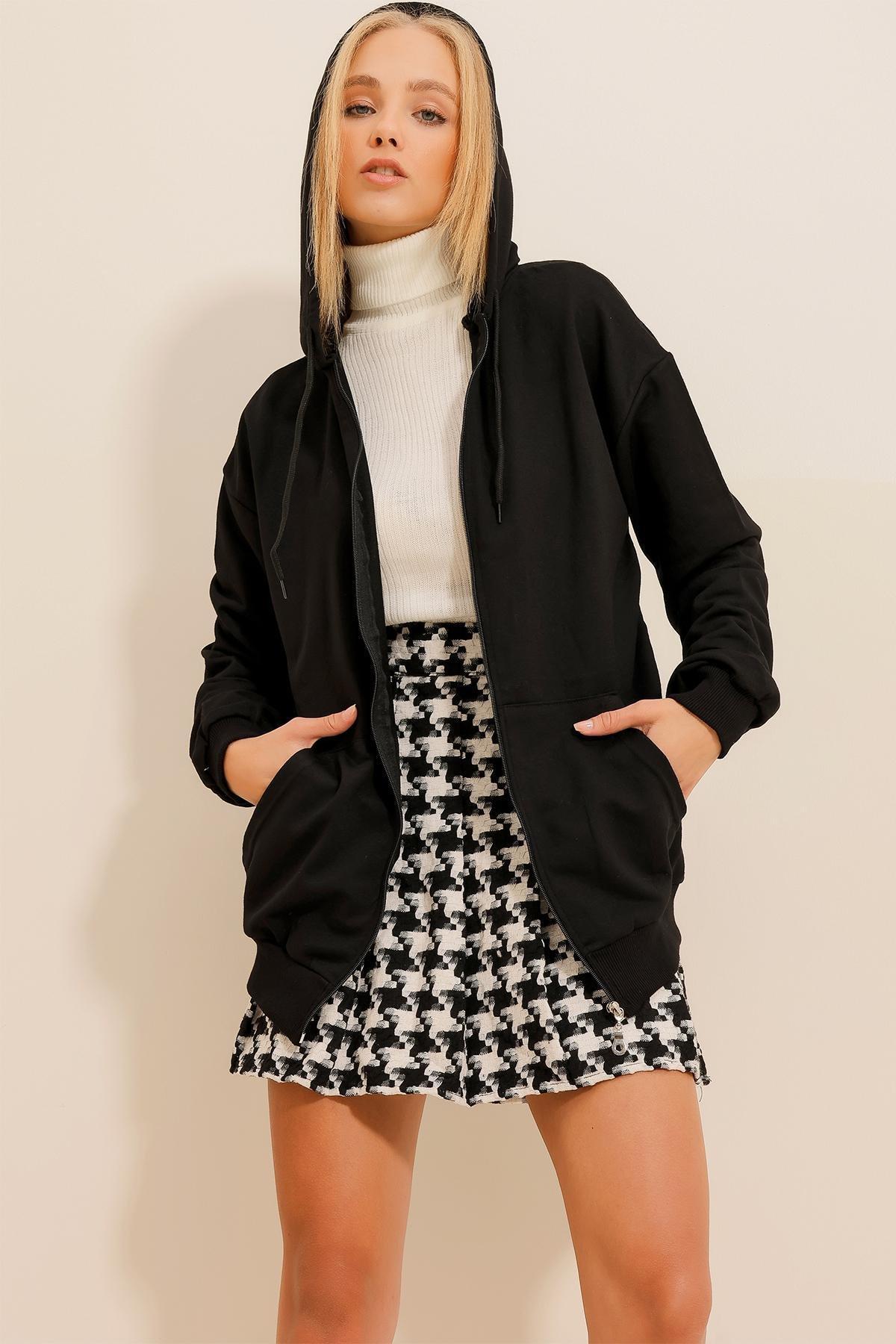 Alacati - Black Hooded Off-Shoulder Jacket