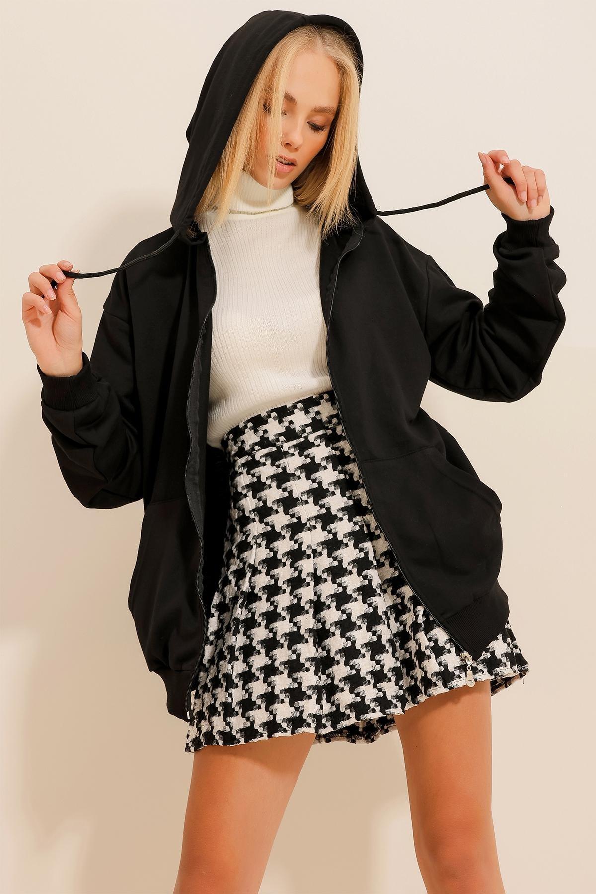 Black Hooded Off-Shoulder Jacket, Black, large image number 3