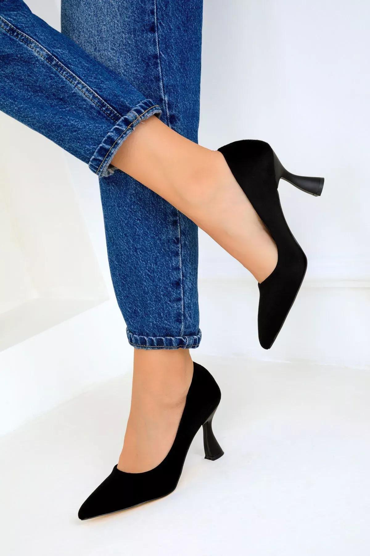 Black Suede Classic Heeled Shoes, , large image number 0