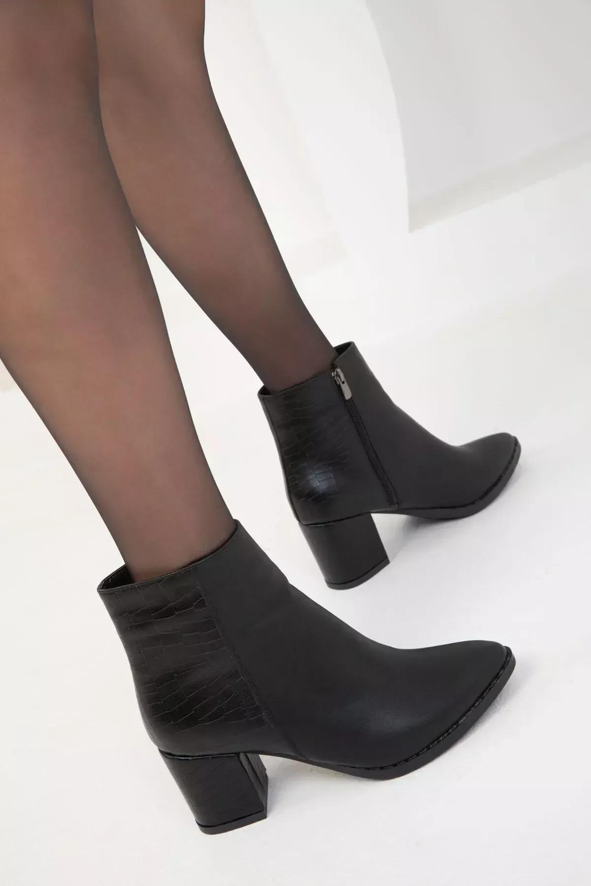 Black Crocodile Boots, C101_2974, large image number 2