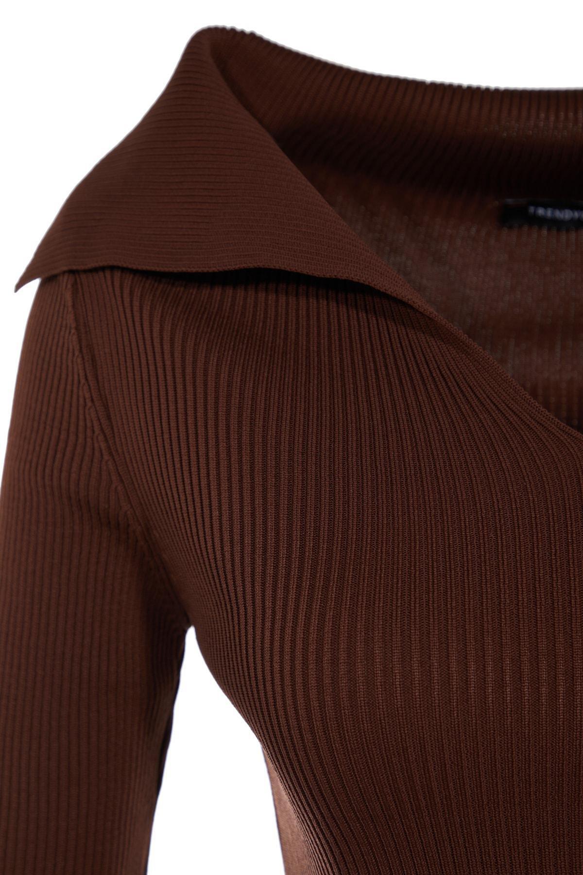 Brown Plain Sweater, , large image number 5