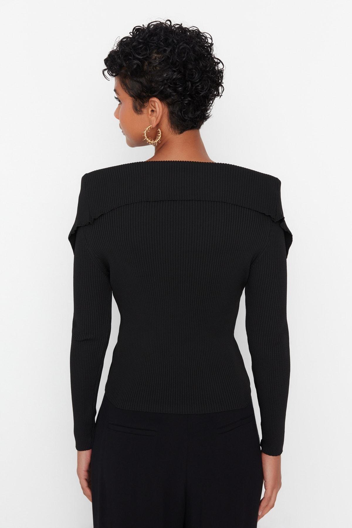 Black Slim Turndown Collar Sweater, , large image number 4