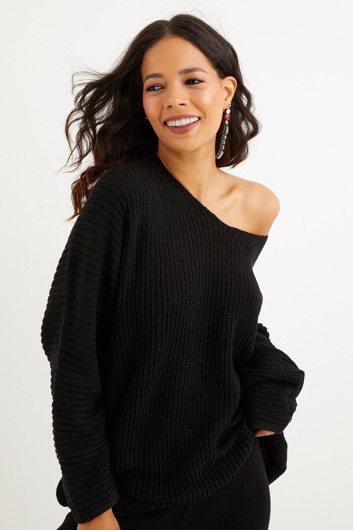 Black Off-Shoulder Basic Tunic, BLACK, large image number 2