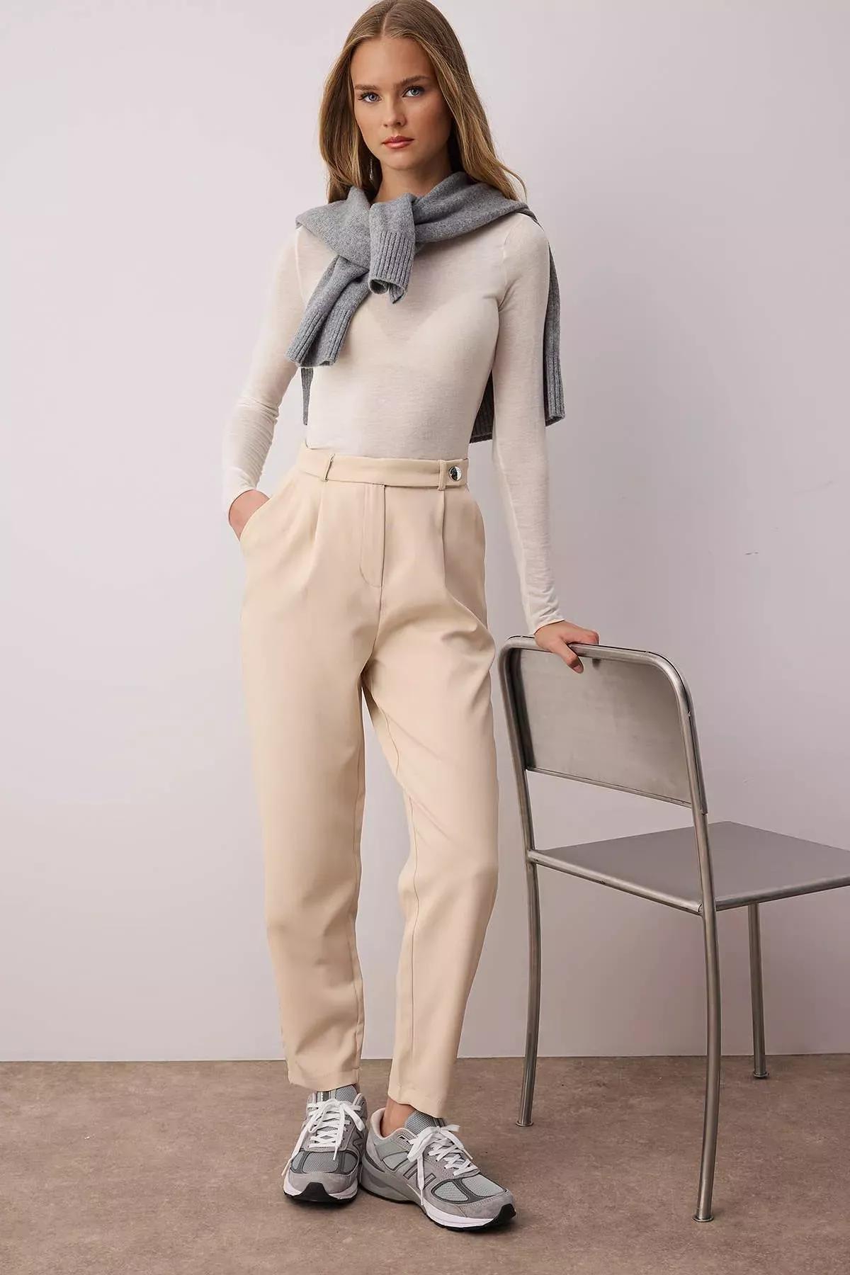 Beige Carrot Pants Pants, , large image number 3