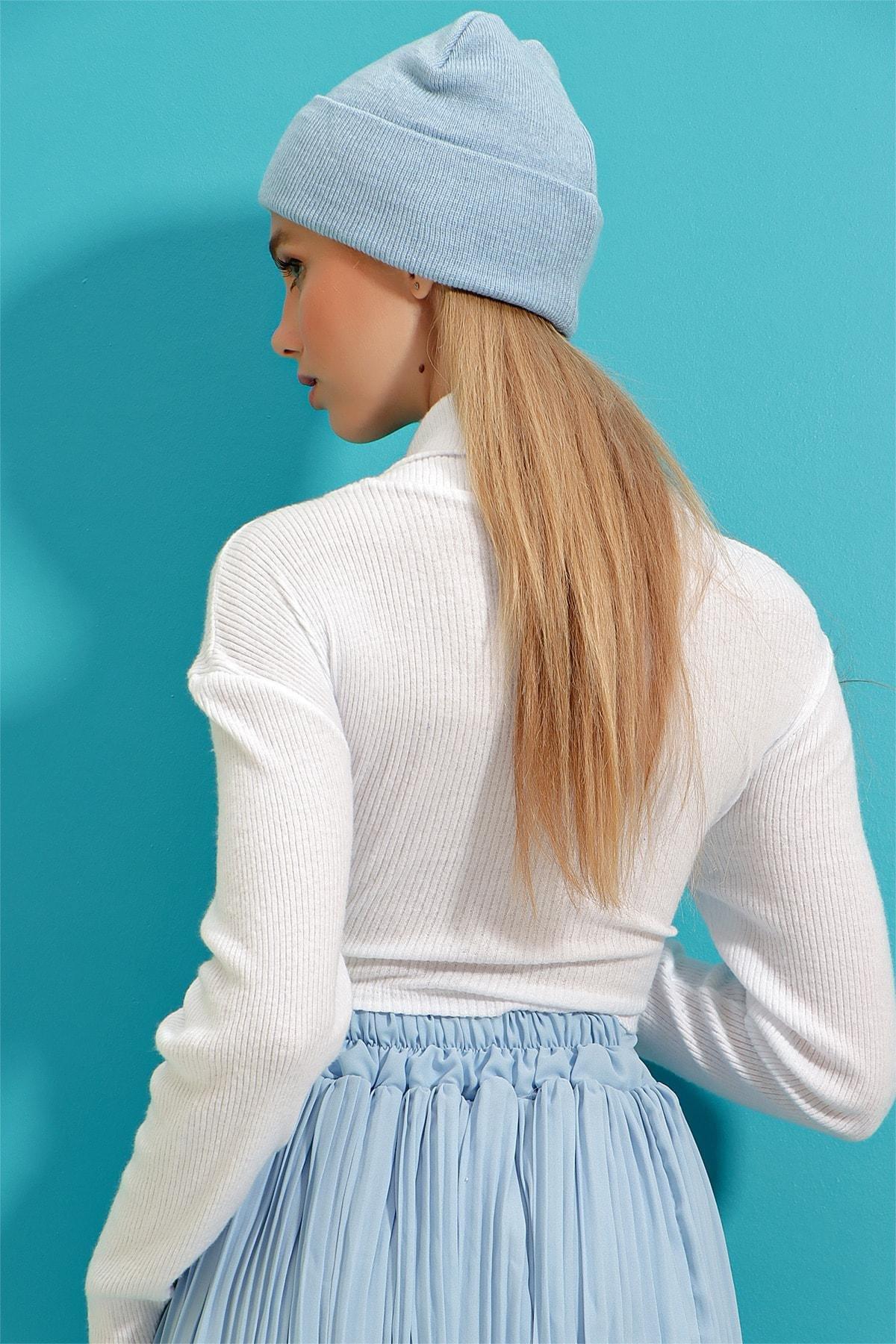 White Cowl Neck Sweater, , large image number 4