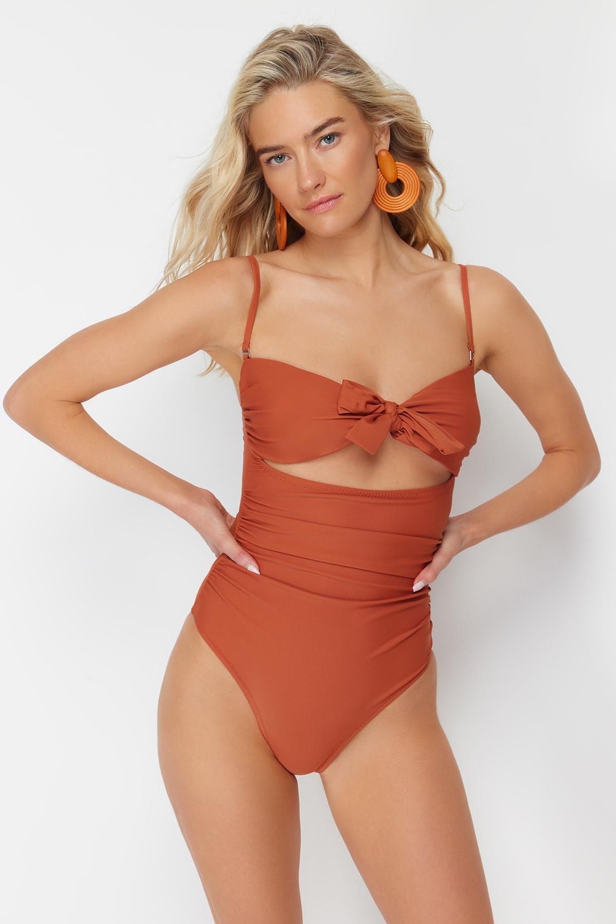 Trendyol - Red Cut-Out Hipster Swimsuit