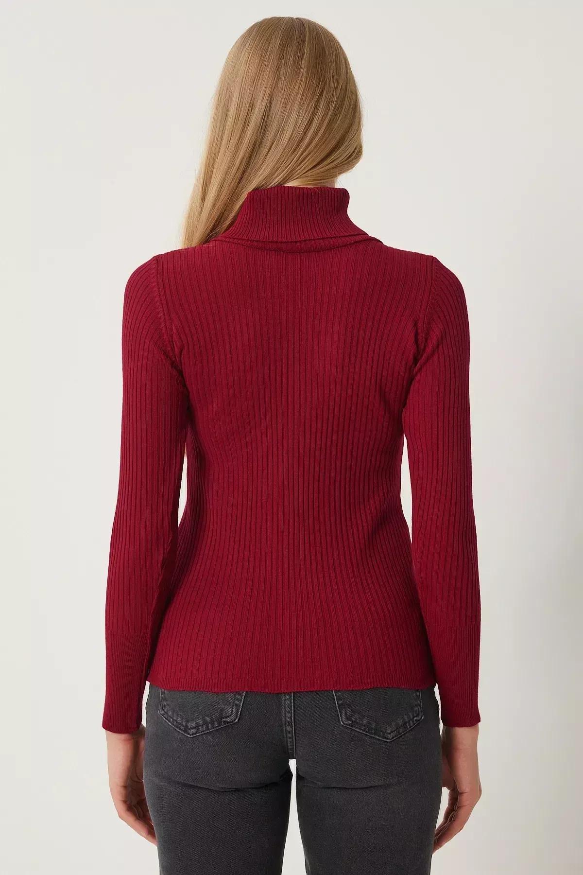 Burgundy Turtleneck Sweater, Burgundy, large image number 7