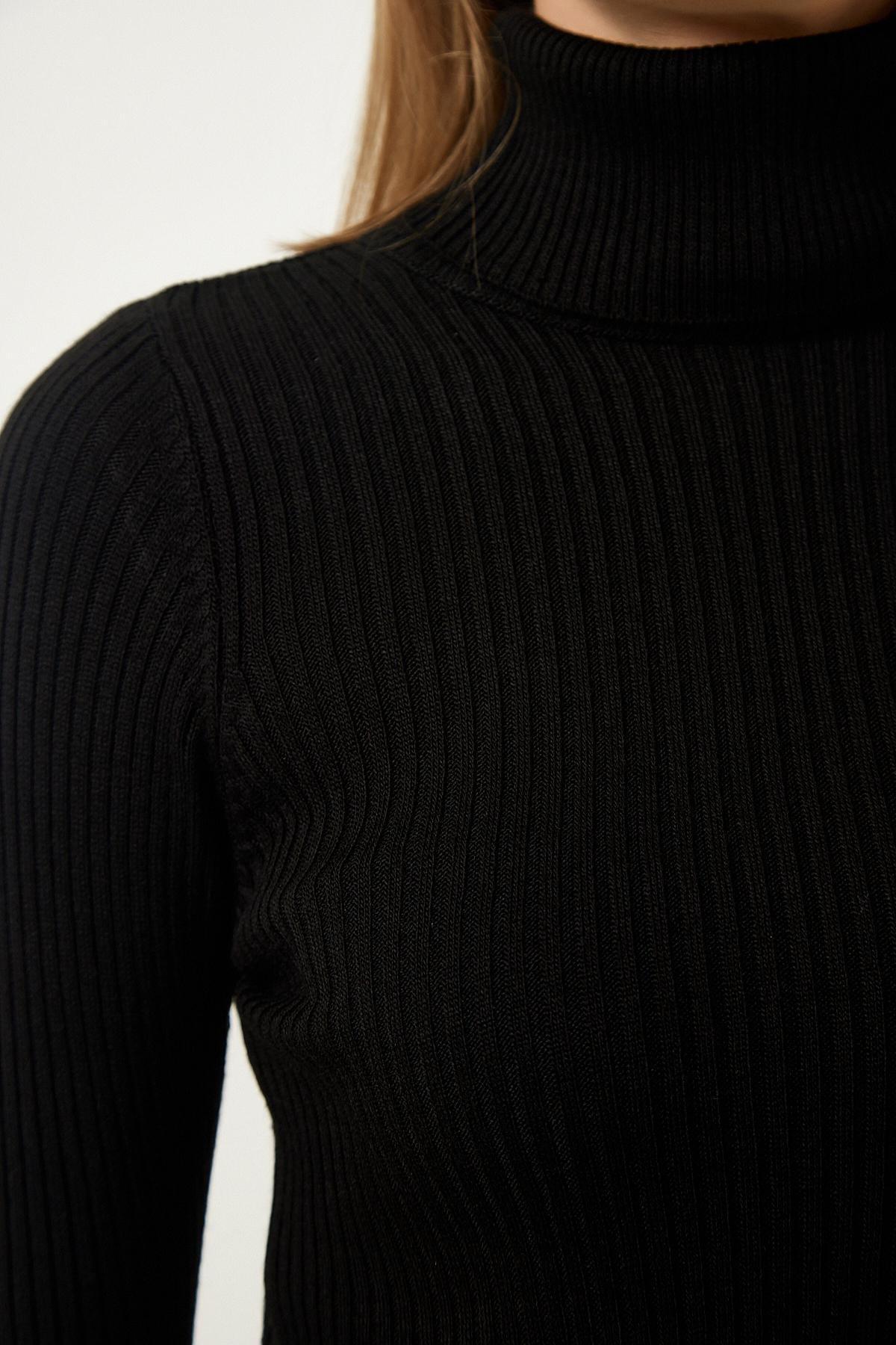 Happiness Istanbul - Black Turtleneck Sweater