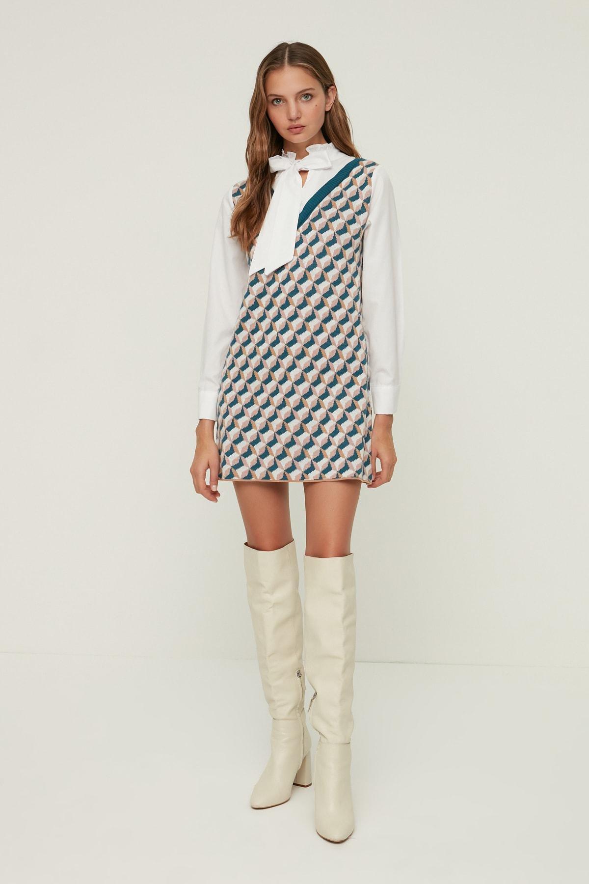 Navy V-Neck Shift Dress, , large image number 0