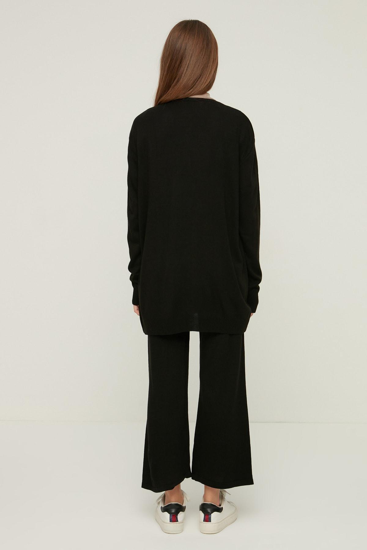 Black V-Neck Buttoned Knitwear Suit, Black, large image number 4