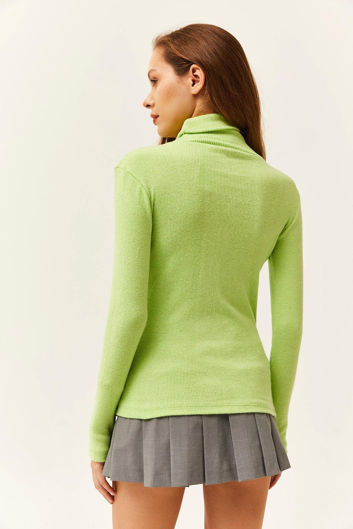 Pistachio Green Plain Blouse, , large image number 3