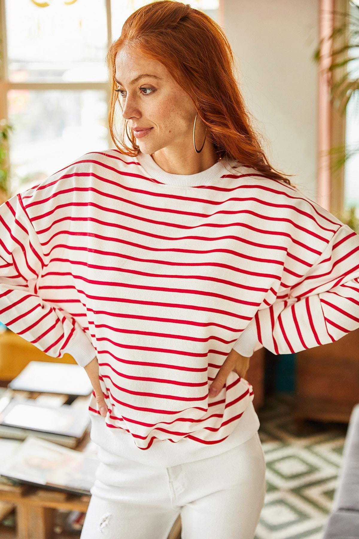 White Striped Oversize Sweatshirt, , large image number 1