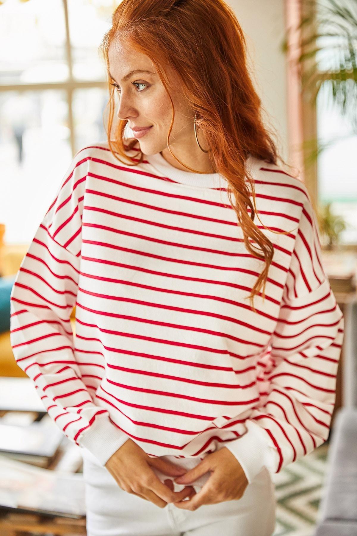 White Striped Oversize Sweatshirt, , large image number 2