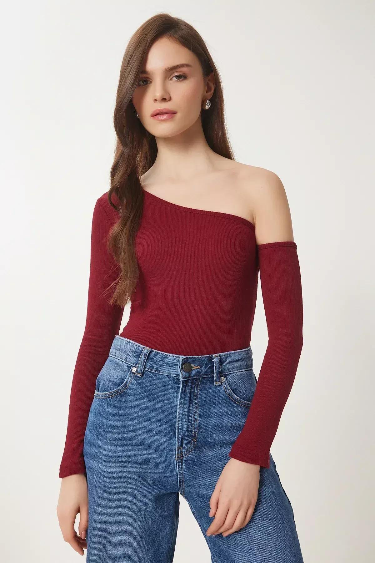 Burgundy Asymmetrical Off-Shoulder Fitted Top, Burgundy, large image number 3