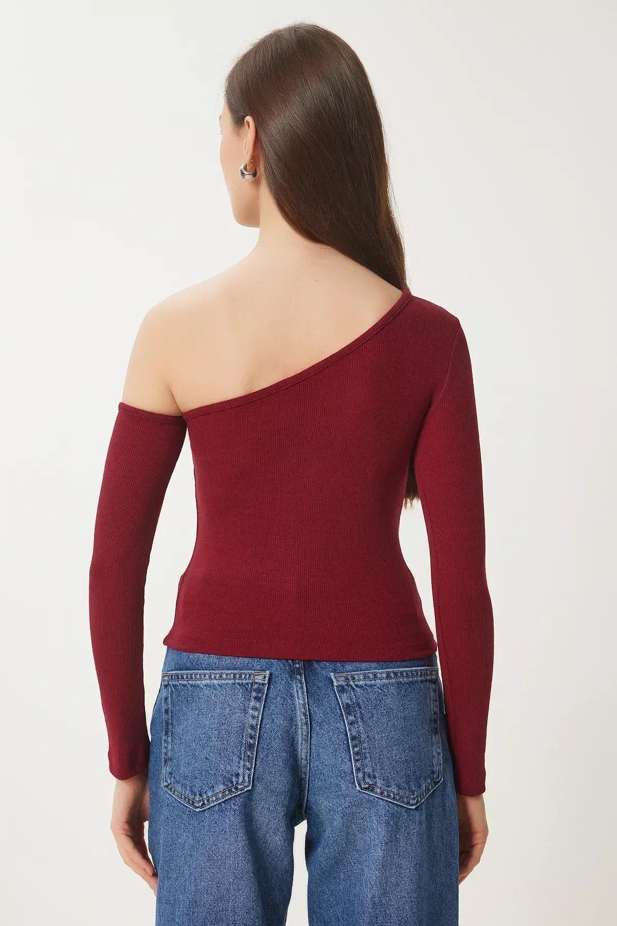 Burgundy Asymmetrical Off-Shoulder Fitted Top, Burgundy, large image number 5