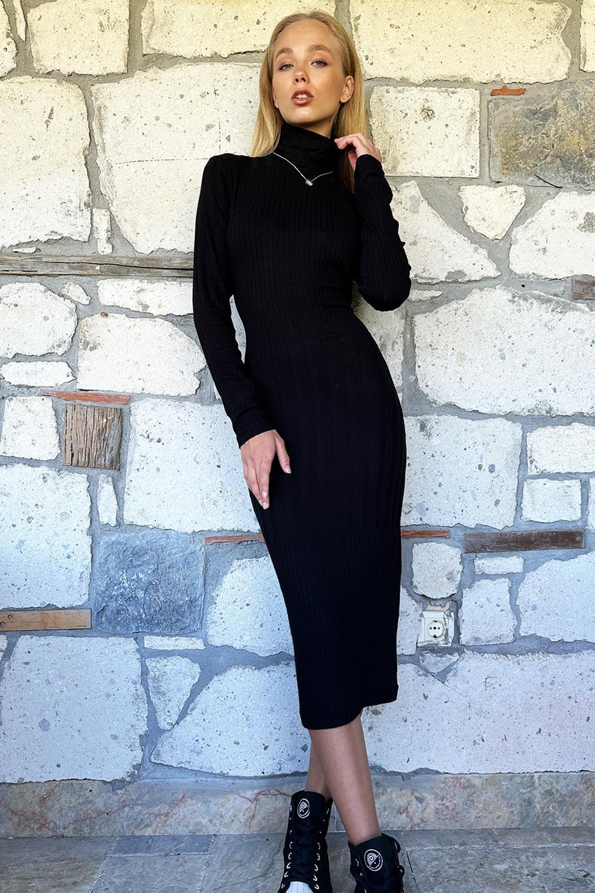 Black Tutrleneck Pullover Dress, , large image number 3