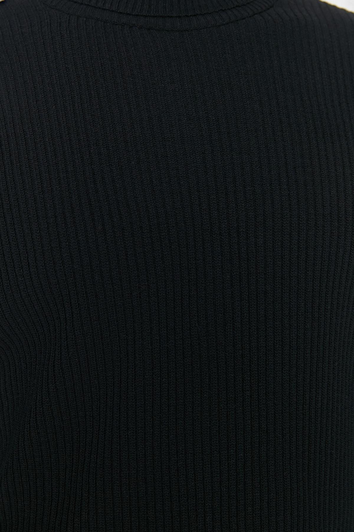 Black Oversize Turtleneck Sweater, , large image number 3