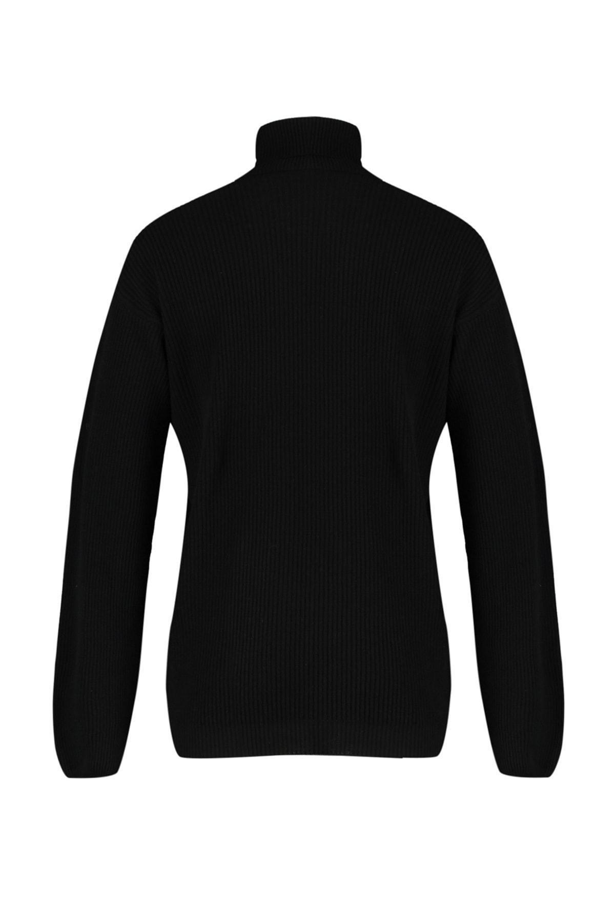 Black Oversize Turtleneck Sweater, , large image number 7