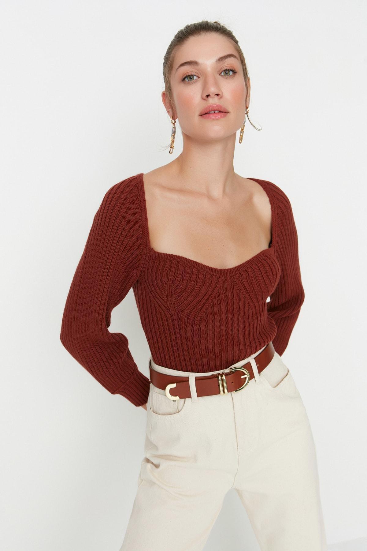 Brown Textured Sweetheart Neck Sweater, , large image number 3