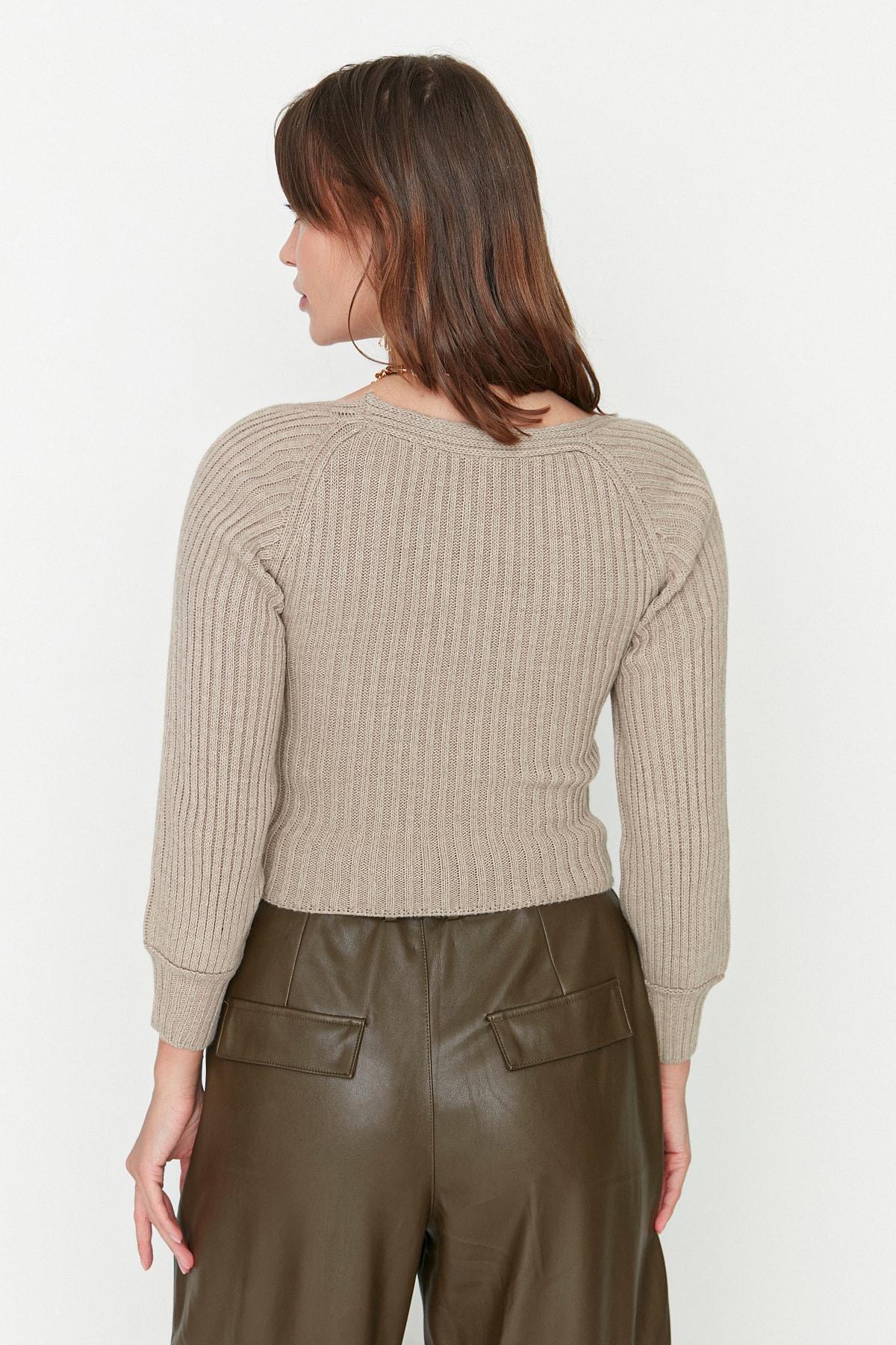 Brown Textured Sweetheart Neck Sweater, , large image number 8