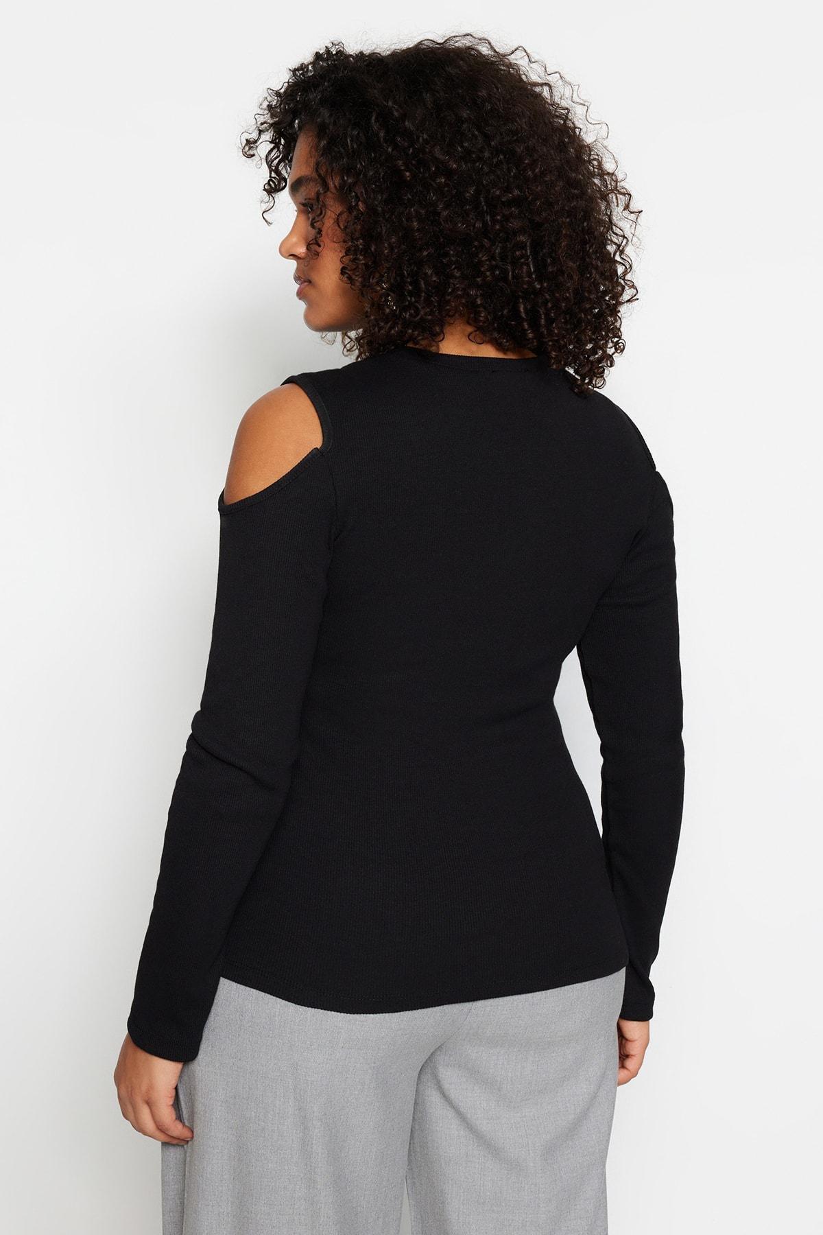 Black Fitted Plus Size Blouse, , large image number 4