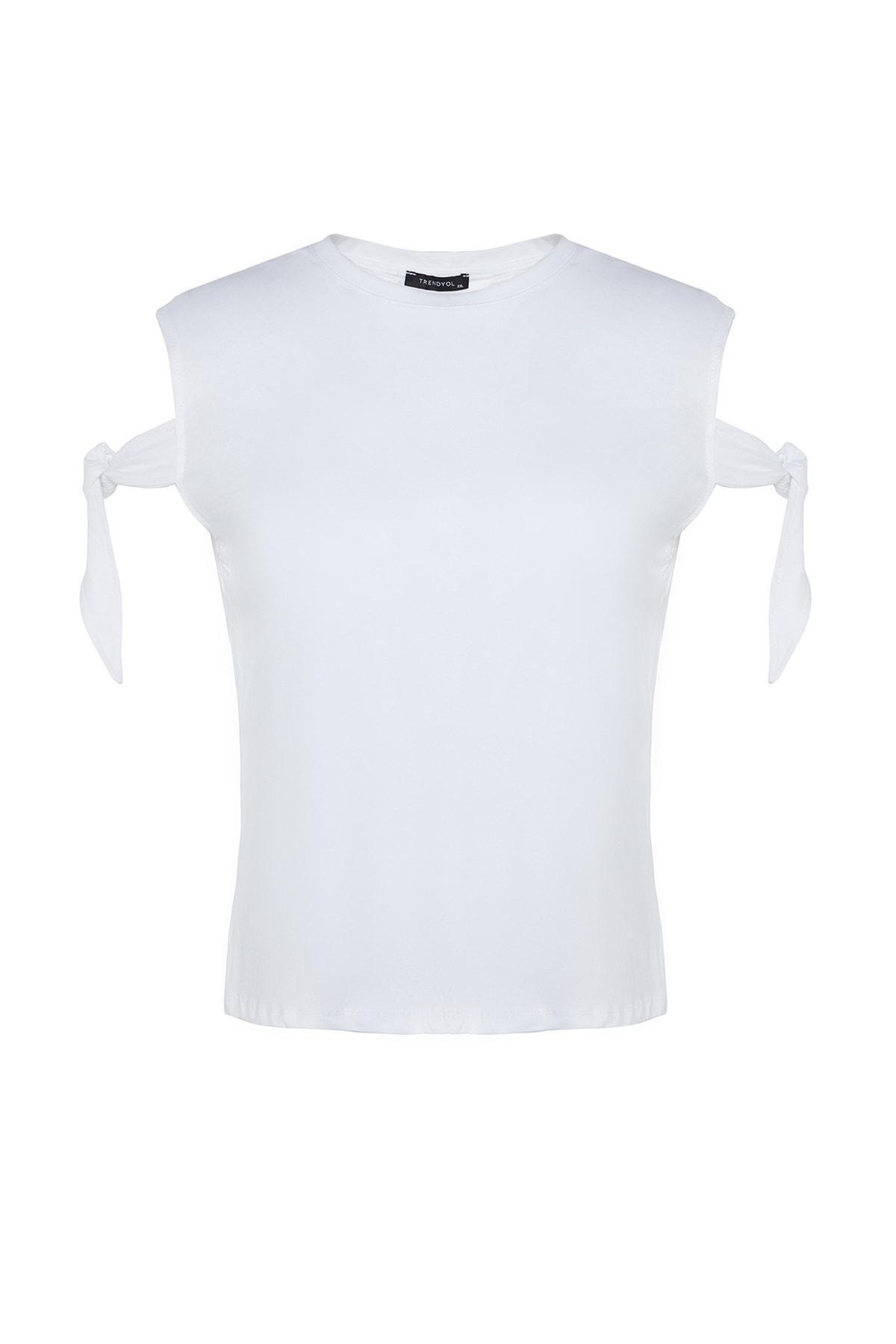 Trendyol - White Regular Plus Size Tshirt