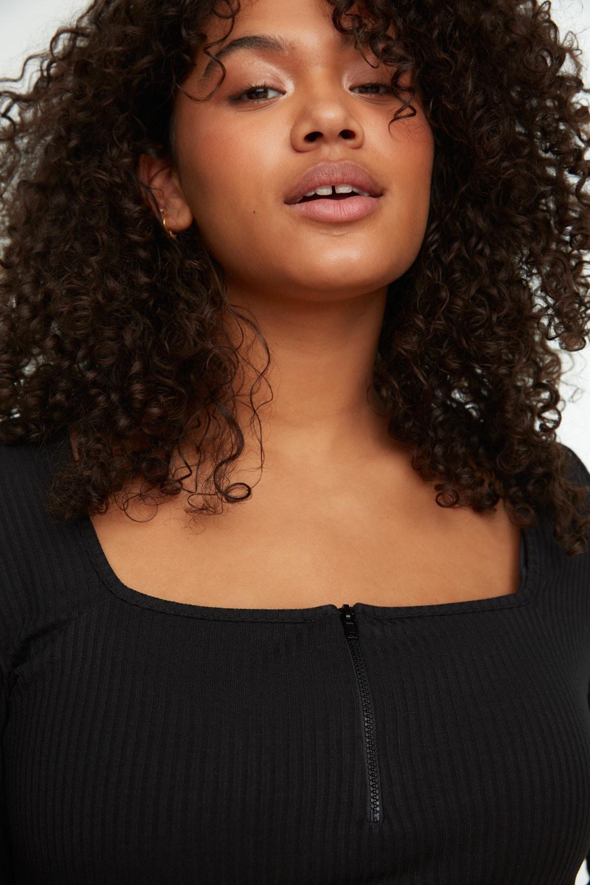 Black Slim Plus Size Blouse, , large image number 2