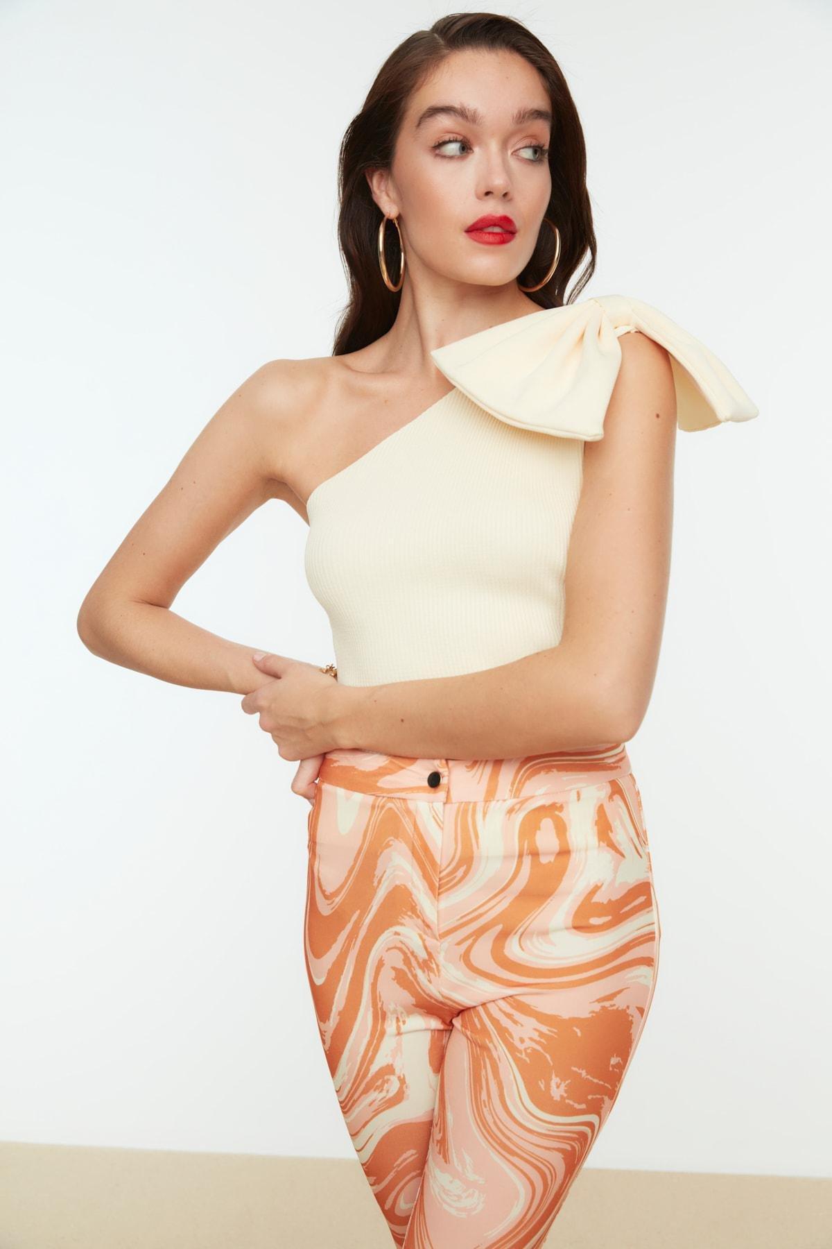 White Asymmetrical Collar Blouse, , large image number 3