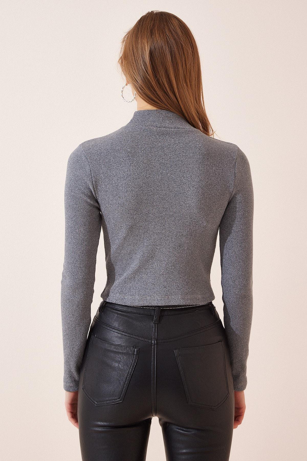 Grey Ribbed Turtleneck Crop Knitted Blouse, Smoked, large image number 2