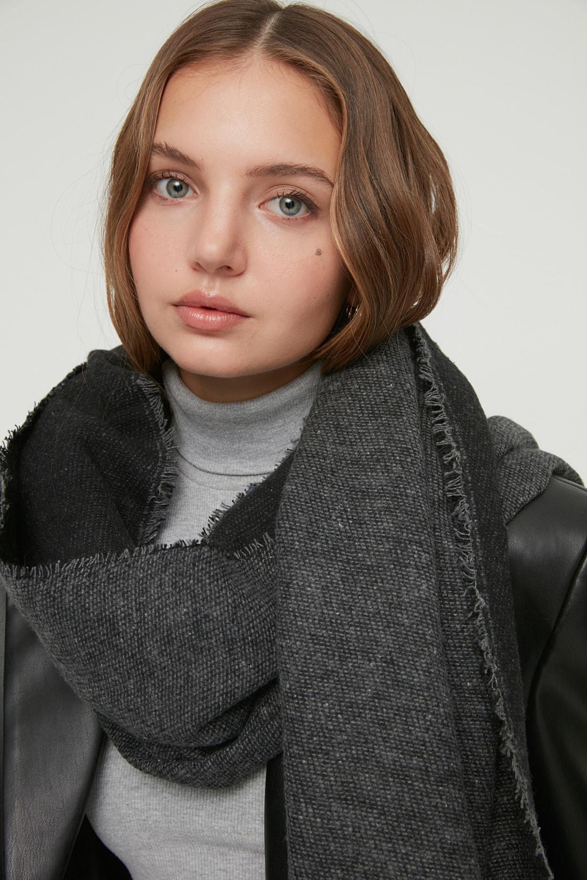 Black Soft-Textured Scarf, Black, large image number 2
