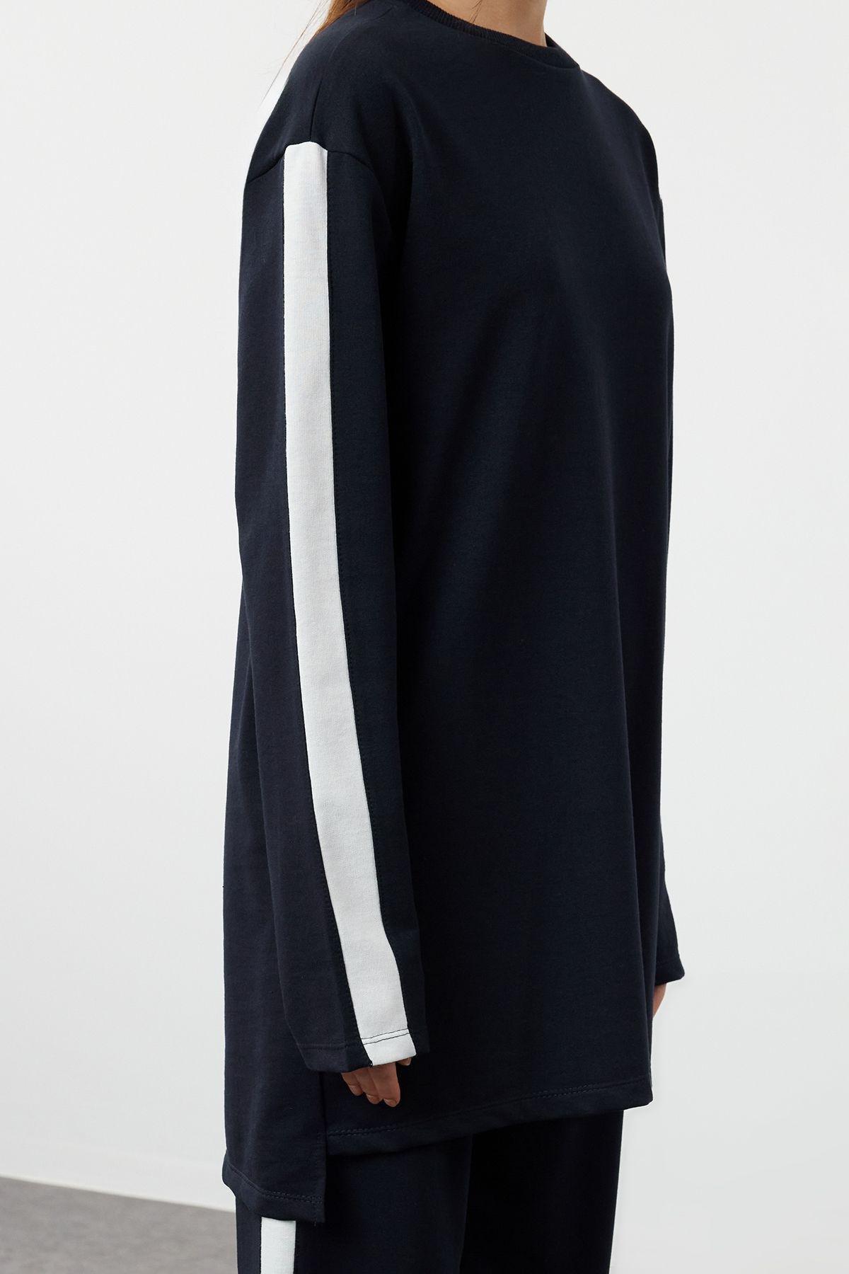 Black Stripe Detailed Side Slit Knitted Tracksuit TCTSS22EN0007, 2s, Navy blue, medium