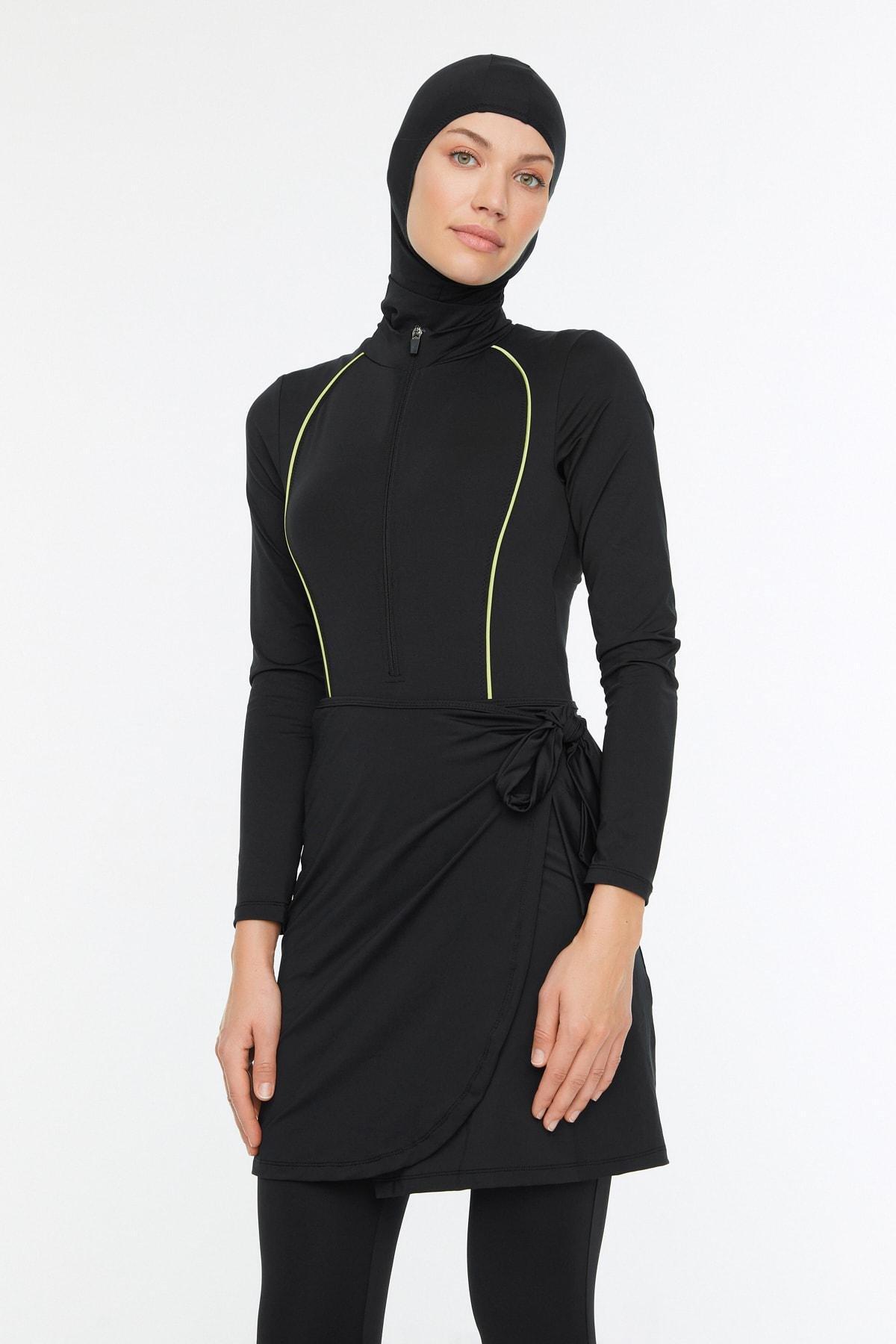 بدلة سباحة بأكمام راجلان وسحاب، طقم من 4 قطع، أسود, , large image number 0