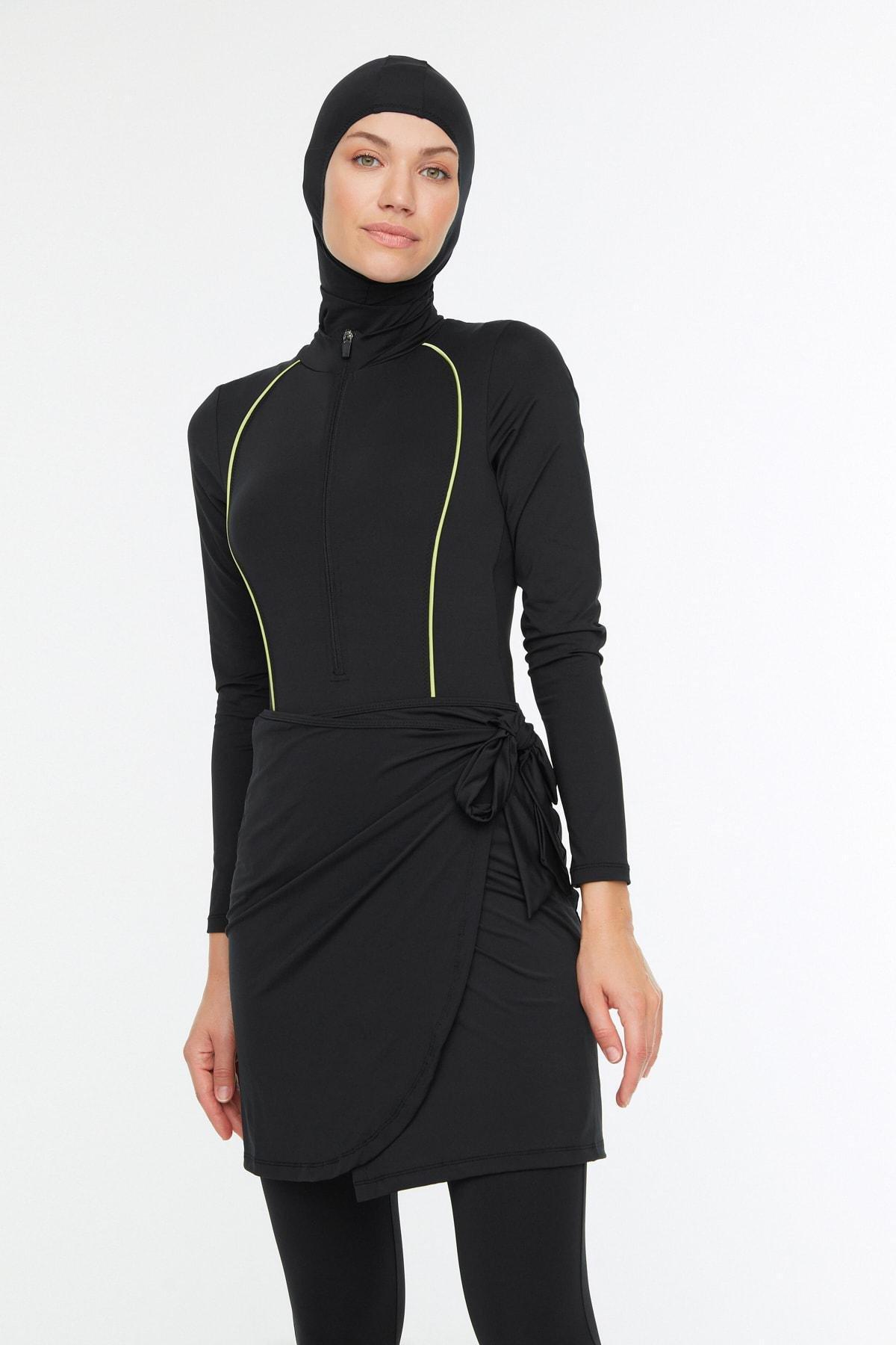 بدلة سباحة بأكمام راجلان وسحاب، طقم من 4 قطع، أسود, , large image number 1