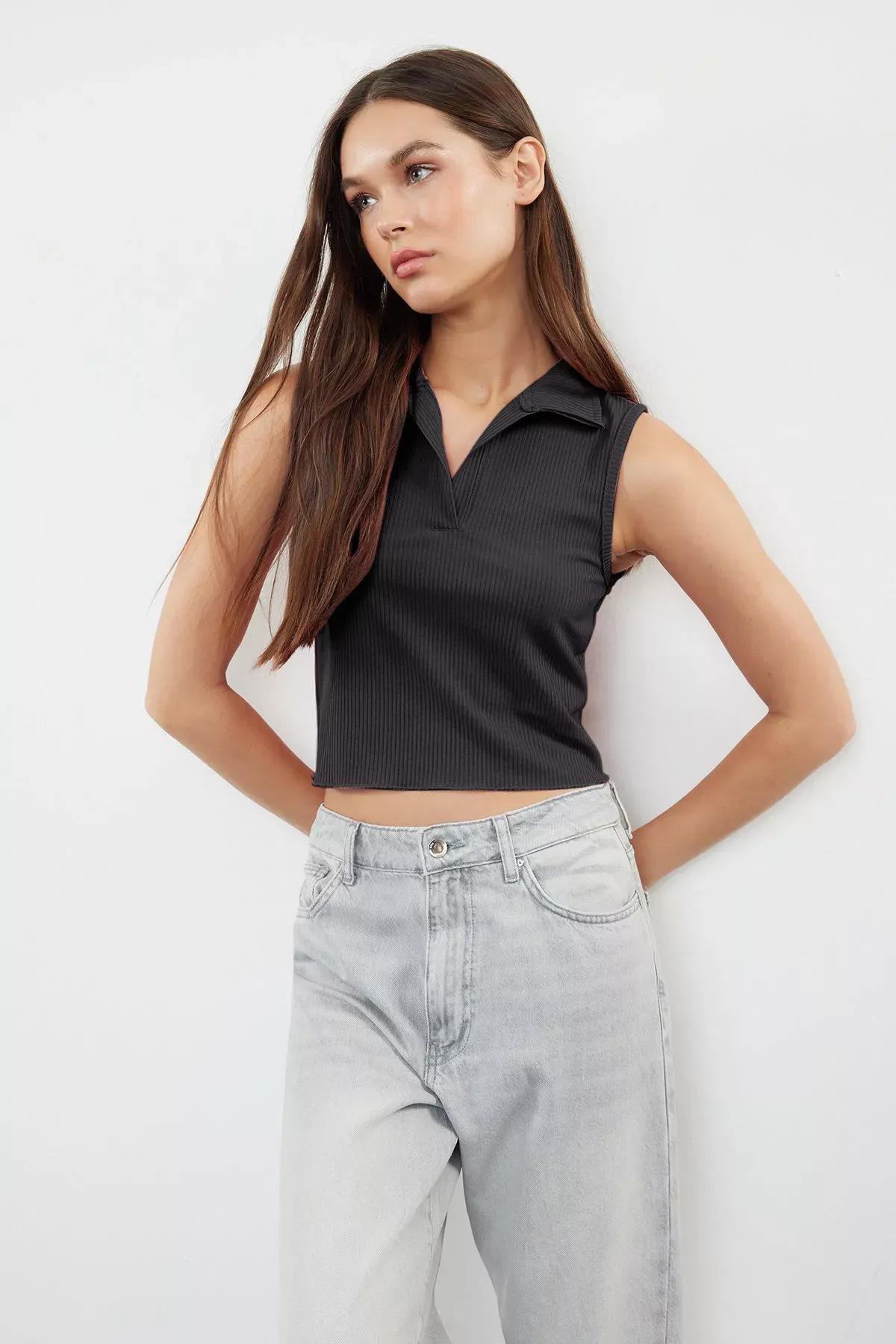 Grey Polo Collar Crop Flexible Blouse, , large image number 1